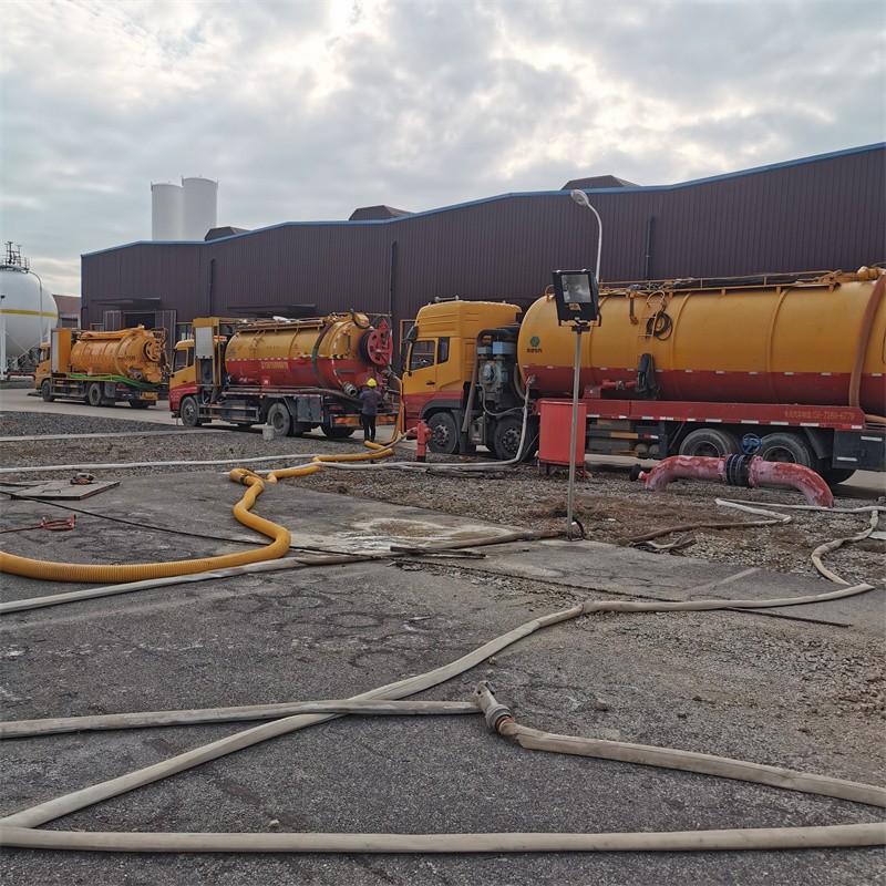 花溪污水池清理